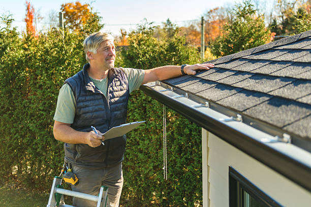 Professional Roofing technician working in Burnham, IL